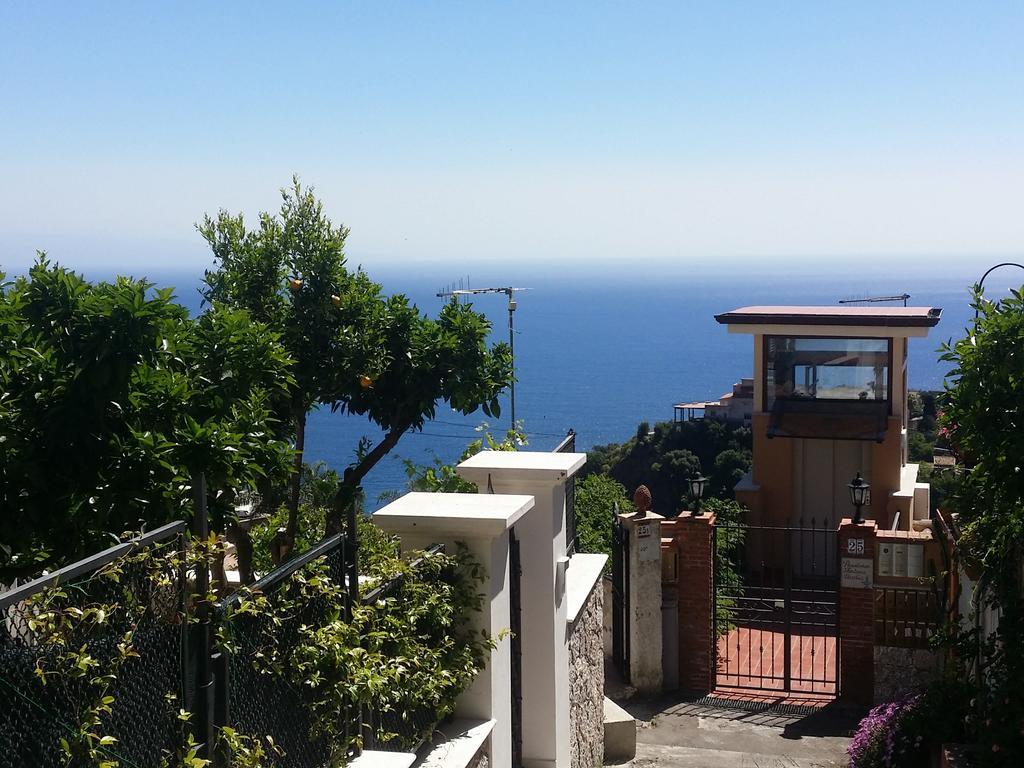 Apartamento Profumo Di Lavanda Taormina Exterior foto